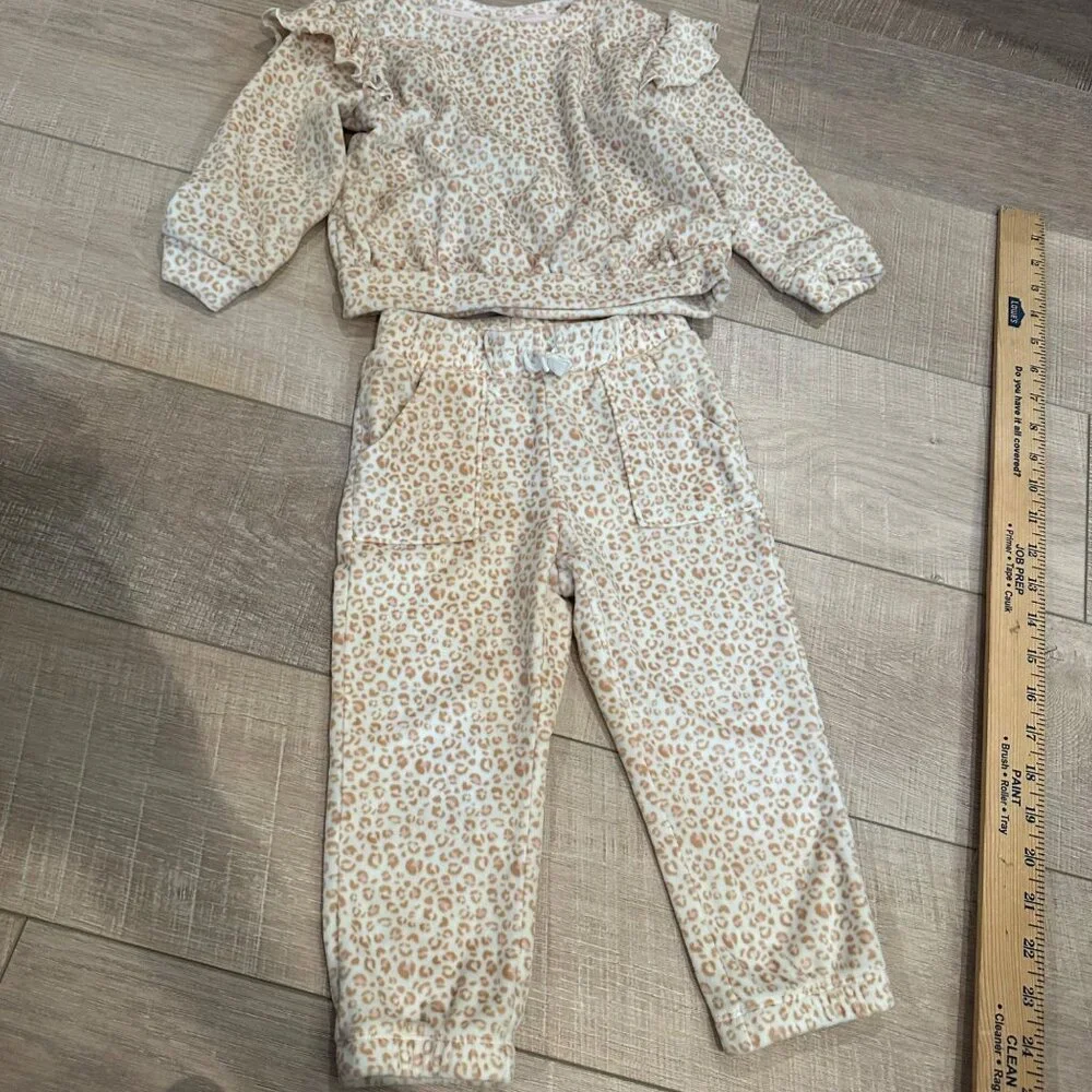 CAT & JACK TODDLER GIRLS LEOPARD JOGGER SET 2 PIECE SOFT